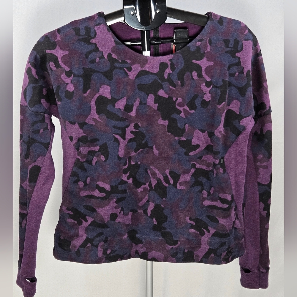 Nike‎ Tech Purple Camo Elevated Athleisure Gorpcore Sweatshirt, Large